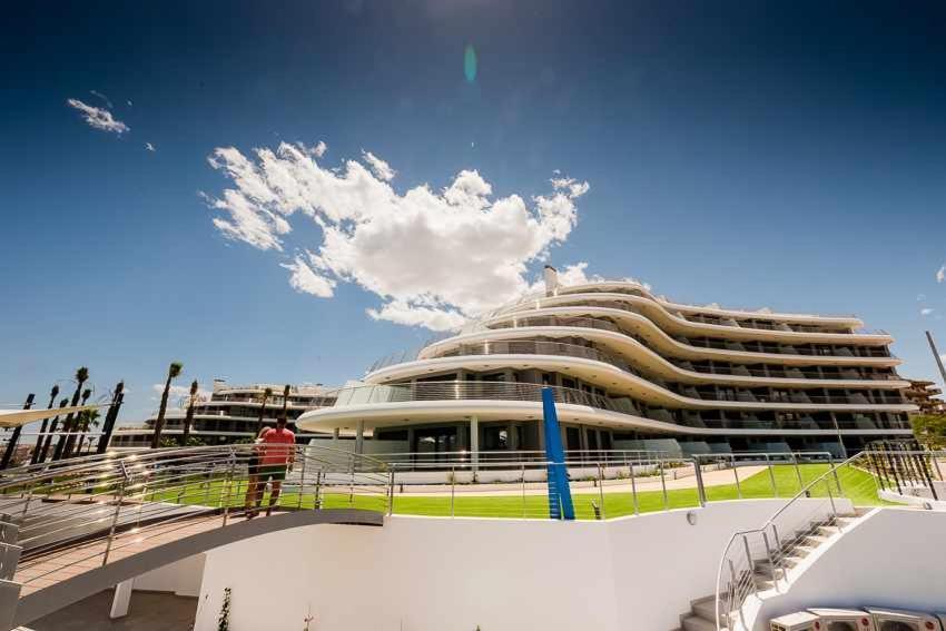Apartamento Infinity View Holiday อาเรนาเลส เดล ซอล ภายนอก รูปภาพ